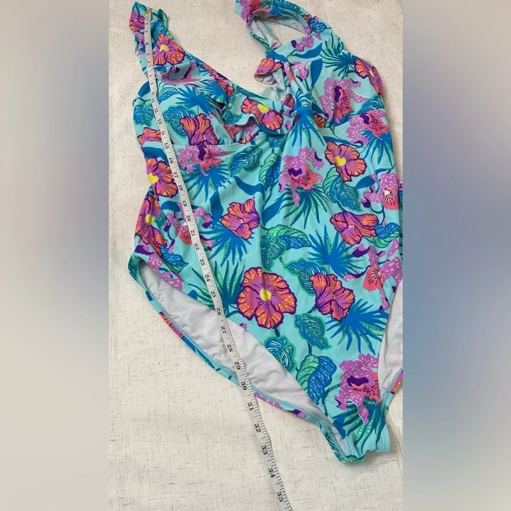 Floral Ruffle Swimsuit Top - Picture 5 of 14